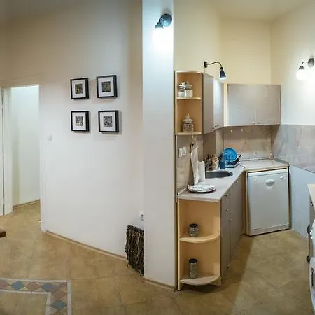 Къща за гости Maison 21